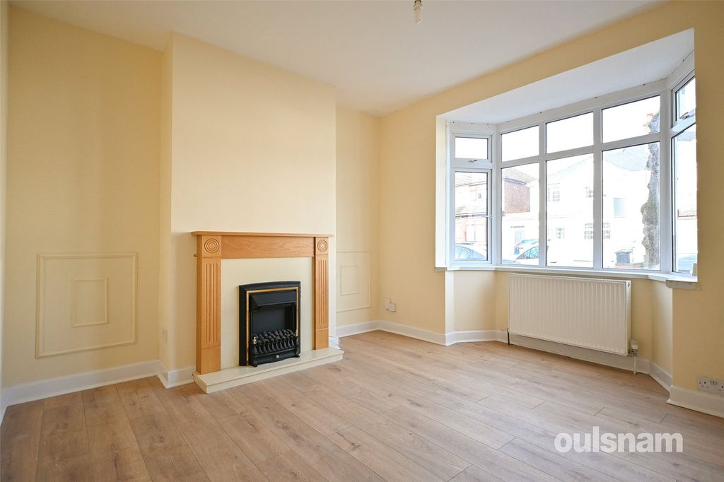 Property photo 2 of 23 Picture No. 15