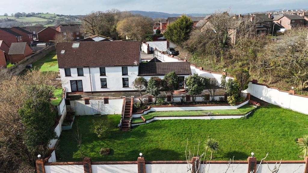 Property photo 1 of 34
