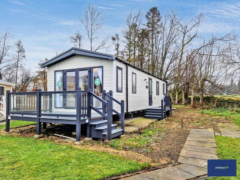 Property photo 1 of 25