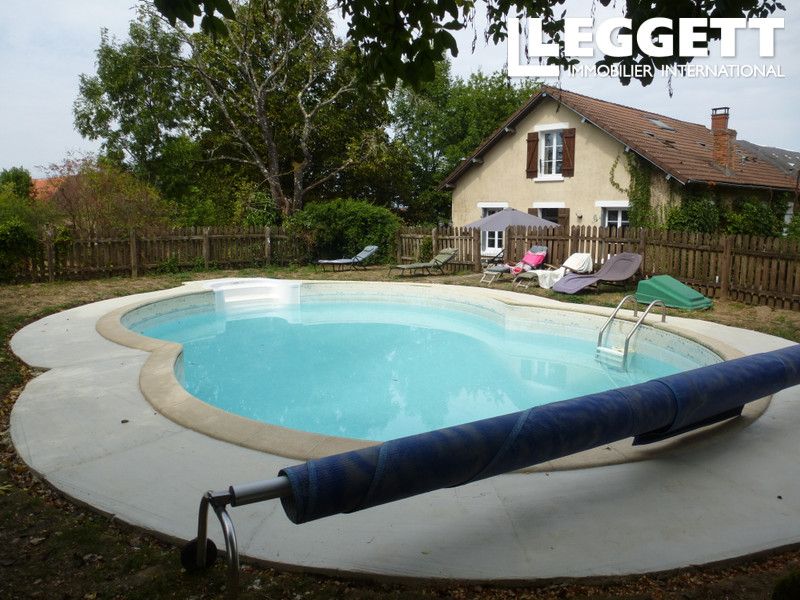 Property photo 2 of 10