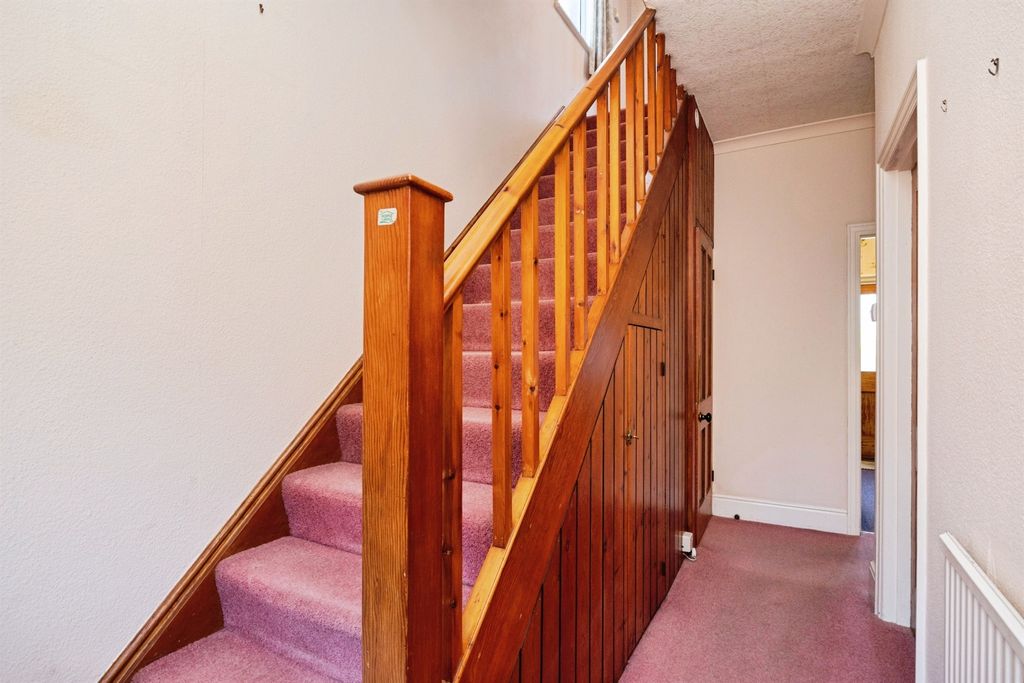 Property photo 3 of 22