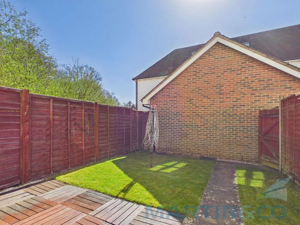 Property photo 3 of 11 Cam01059G0-Pr0356-Still010