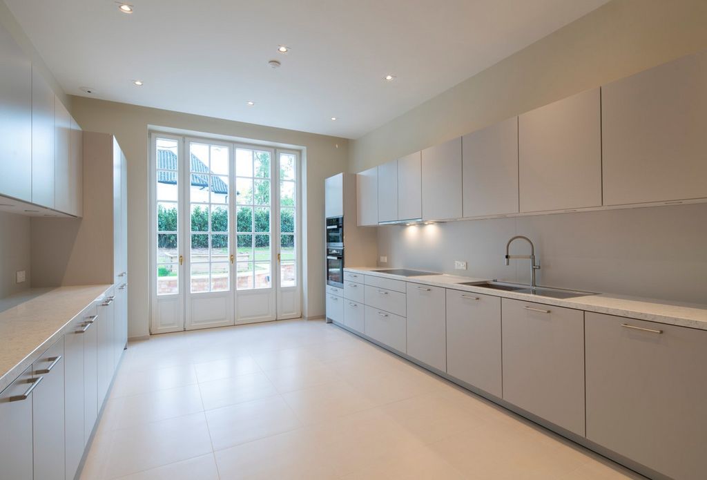 Additional image 5 of 11 bed detached house for saleThe Bishops Avenue, Highgate N2