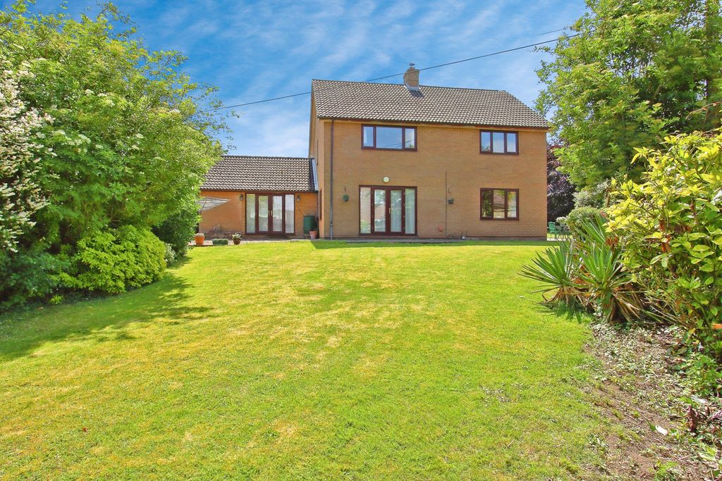 Property photo 3 of 13