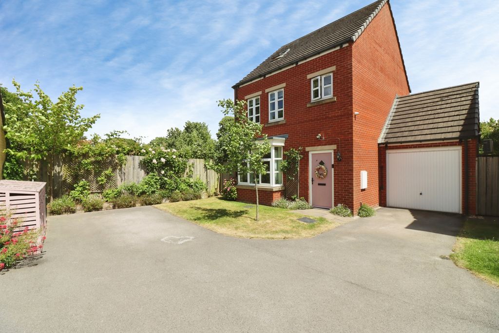 Property photo 1 of 27