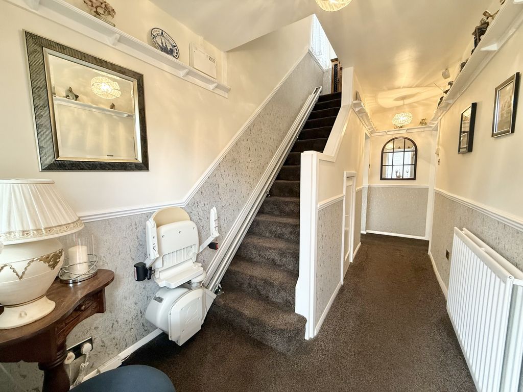 Property photo 3 of 22 Img_4906