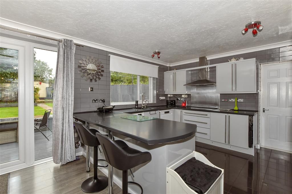 Property photo 3 of 13 Kitchen/Diner