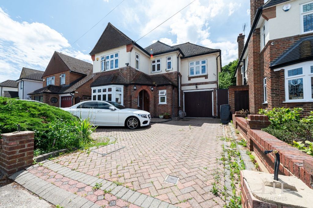 Property photo 1 of 21