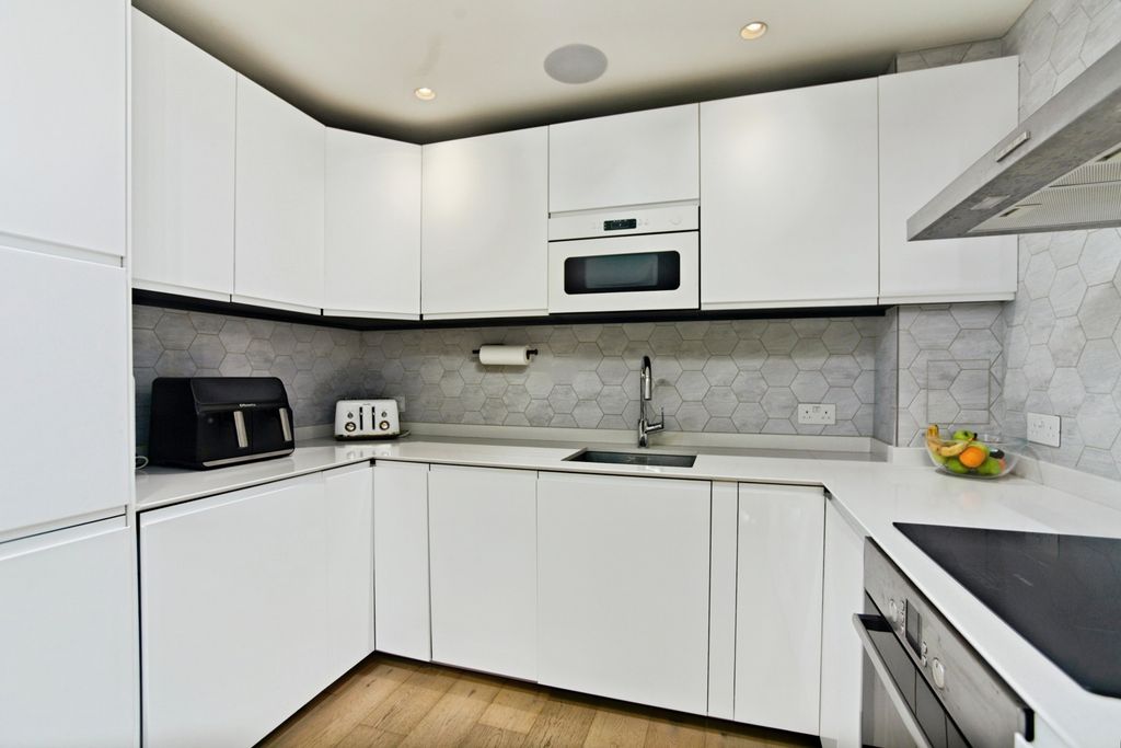 Property photo 1 of 21 Pbox-Img.Jpg