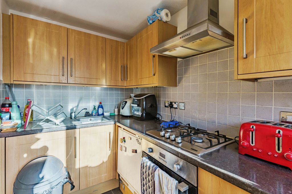 Property photo 3 of 17 Photography