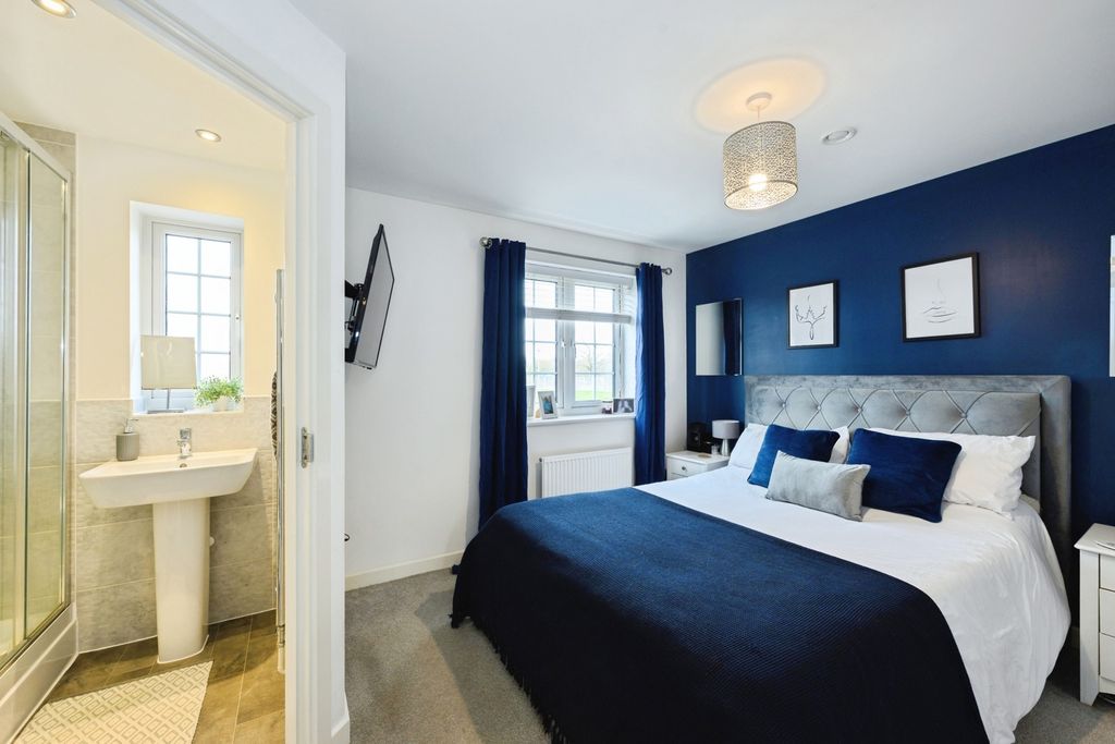 Property photo 3 of 19 Pbox-Img.Jpg