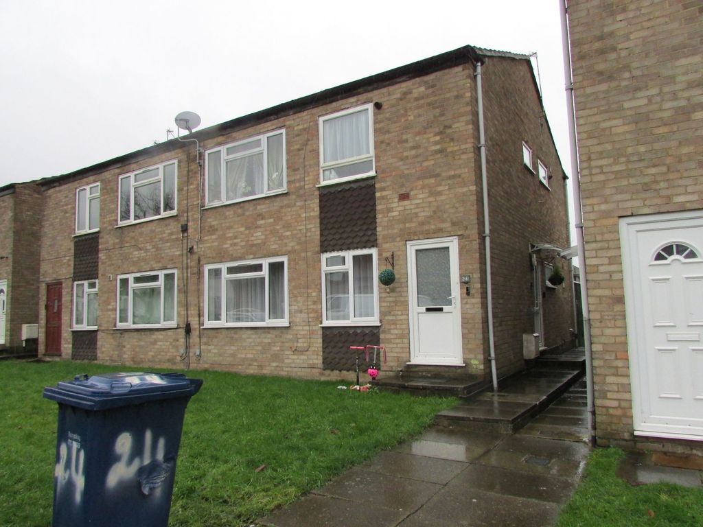 Property photo 2 of 11