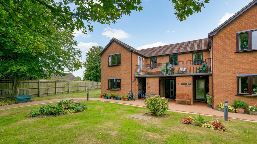 Property photo 1 of 18