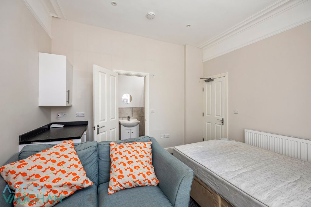 Additional image 12 of 6 bed terraced house to rentRugby Road, Worthing BN11