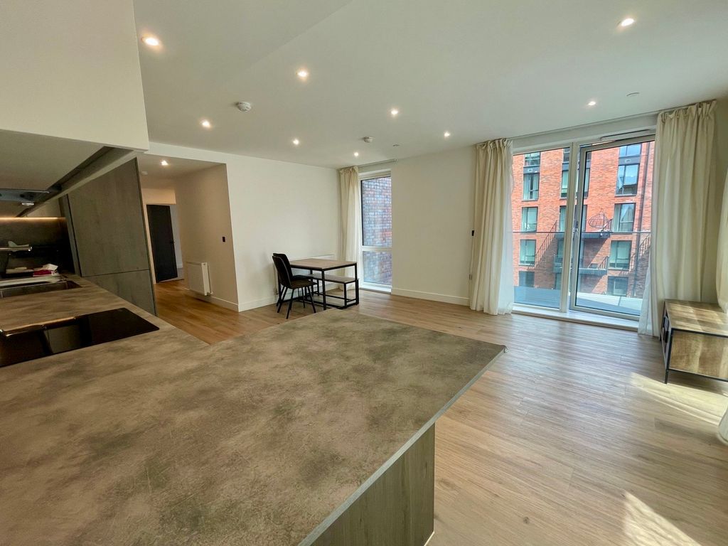 Property photo 3 of 21