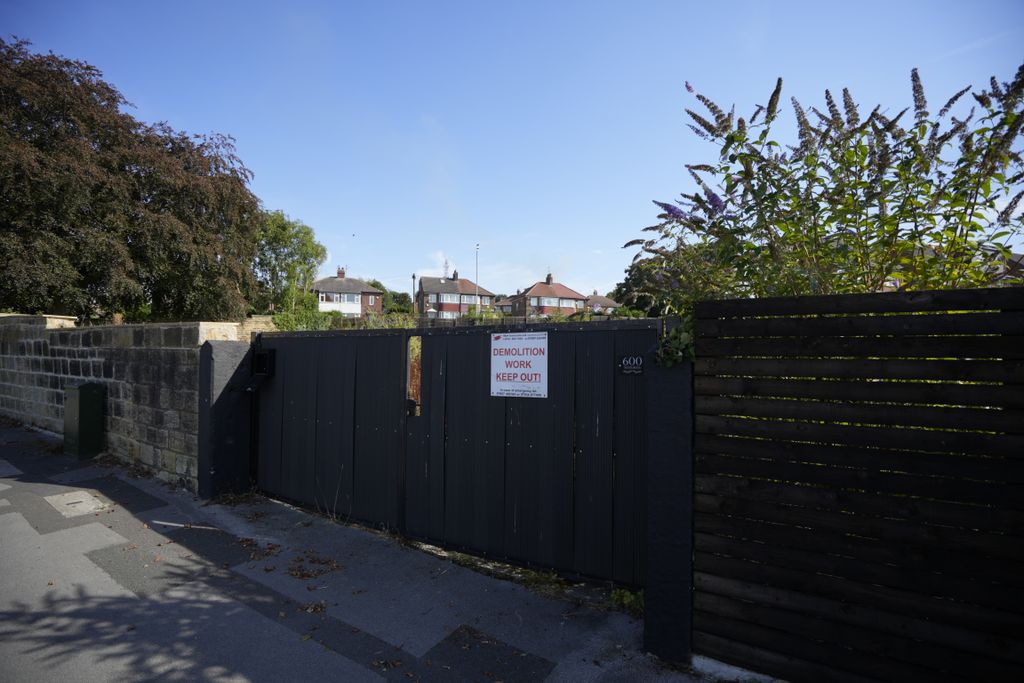 Property photo 2 of 7 Land At West Grove, 600 Leeds Bradford Road, Leeds, West Yorkshire, Ls13 1HD