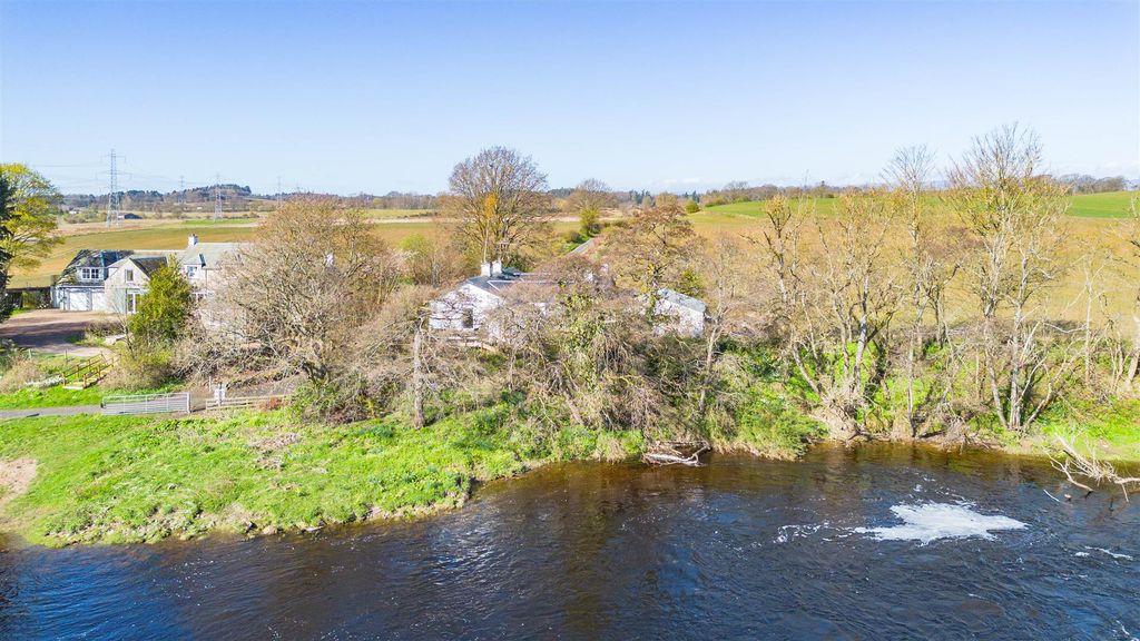 Property photo 2 of 30 Dji_0159.Jpg