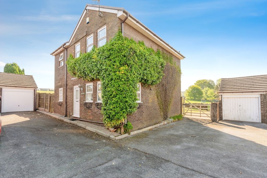 Property photo 1 of 17 Photo