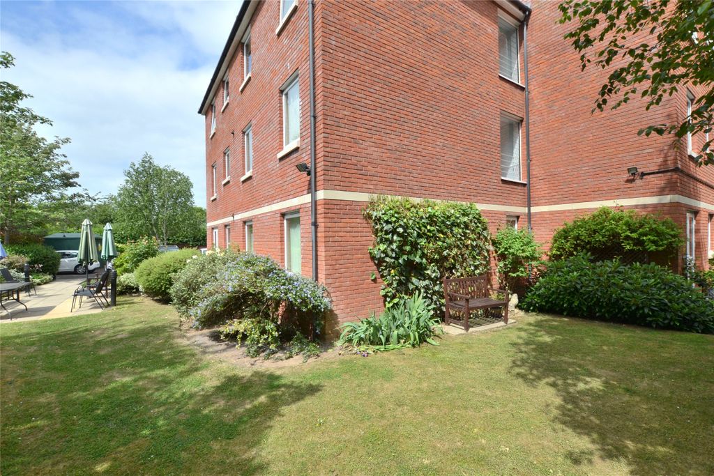 Property photo 2 of 12 Picture No. 07