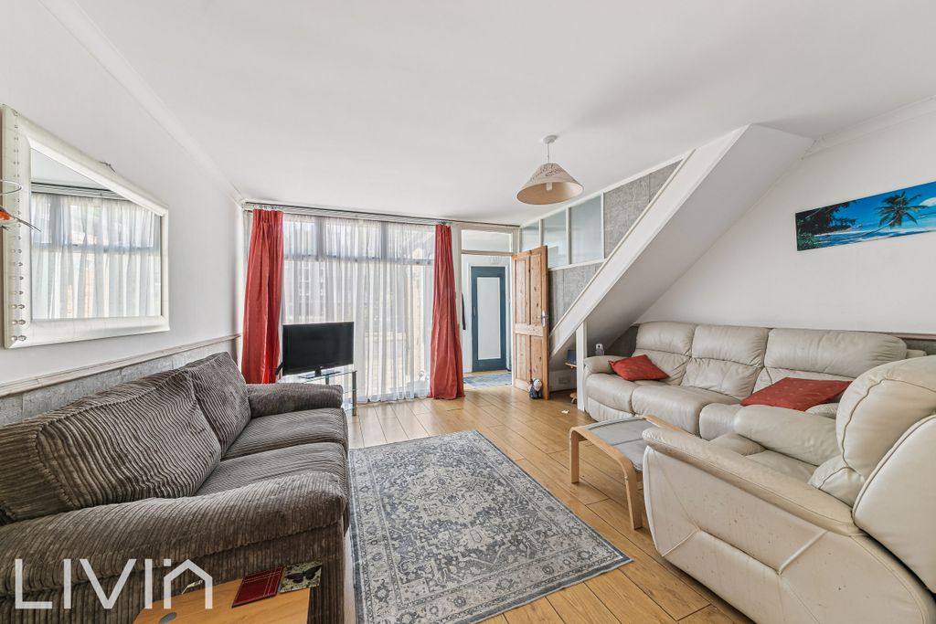 Property photo 1 of 12 1