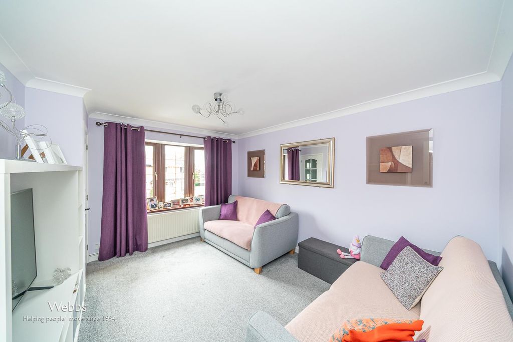 Property photo 2 of 31 Â© Webbs Estate Agents Â© (69 Of 98).Jpg