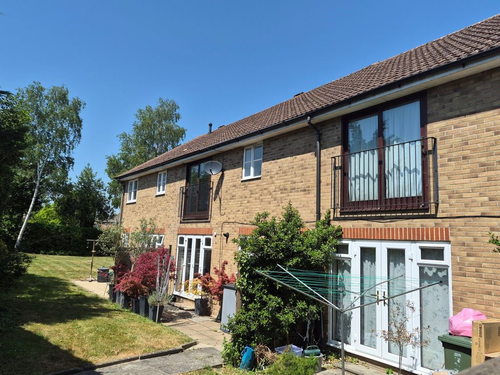 Property photo 2 of 11 Picture No. 26