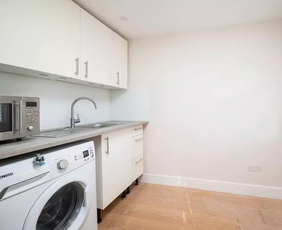 Property photo 3 of 4