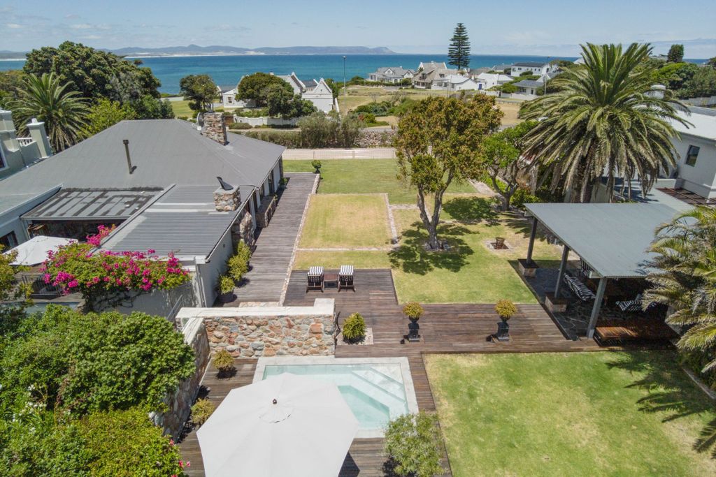 Property photo 1 of 70 Hf1725441