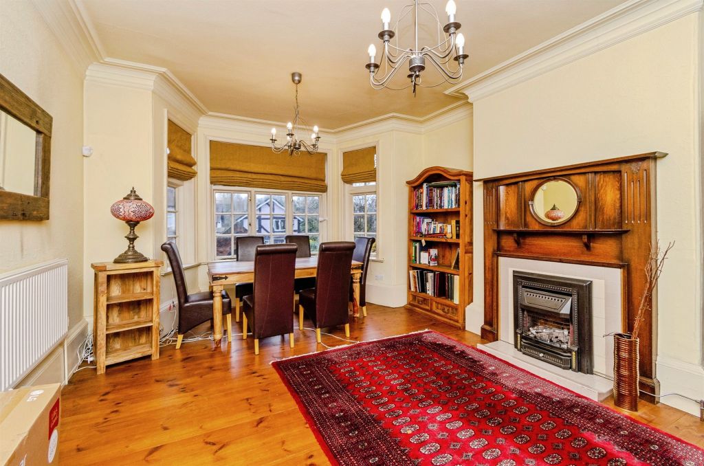 Property photo 3 of 25
