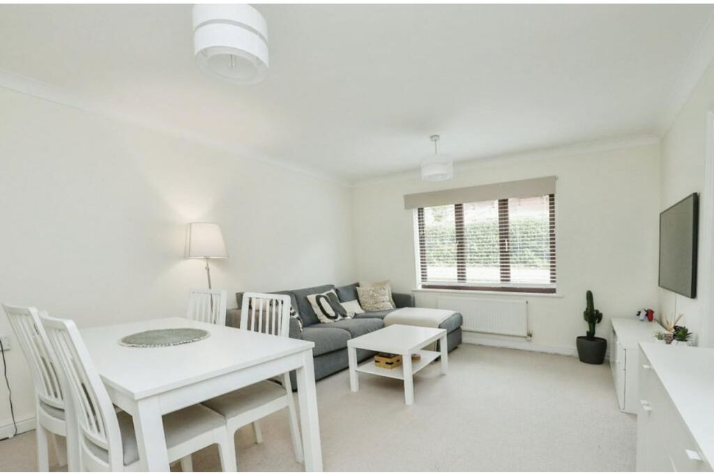 Property photo 3 of 19