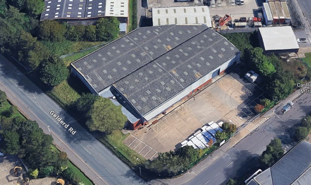 Property photo 1 of 3