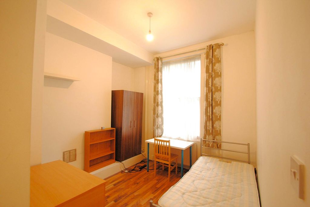 Property photo 1 of 4