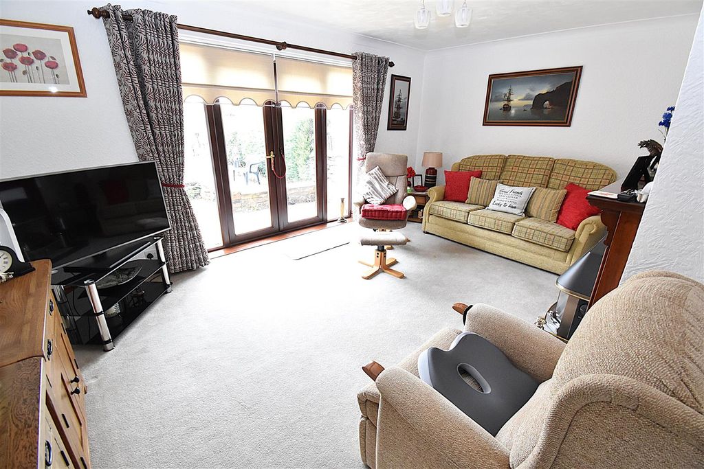 Property photo 3 of 11 3.Jpg