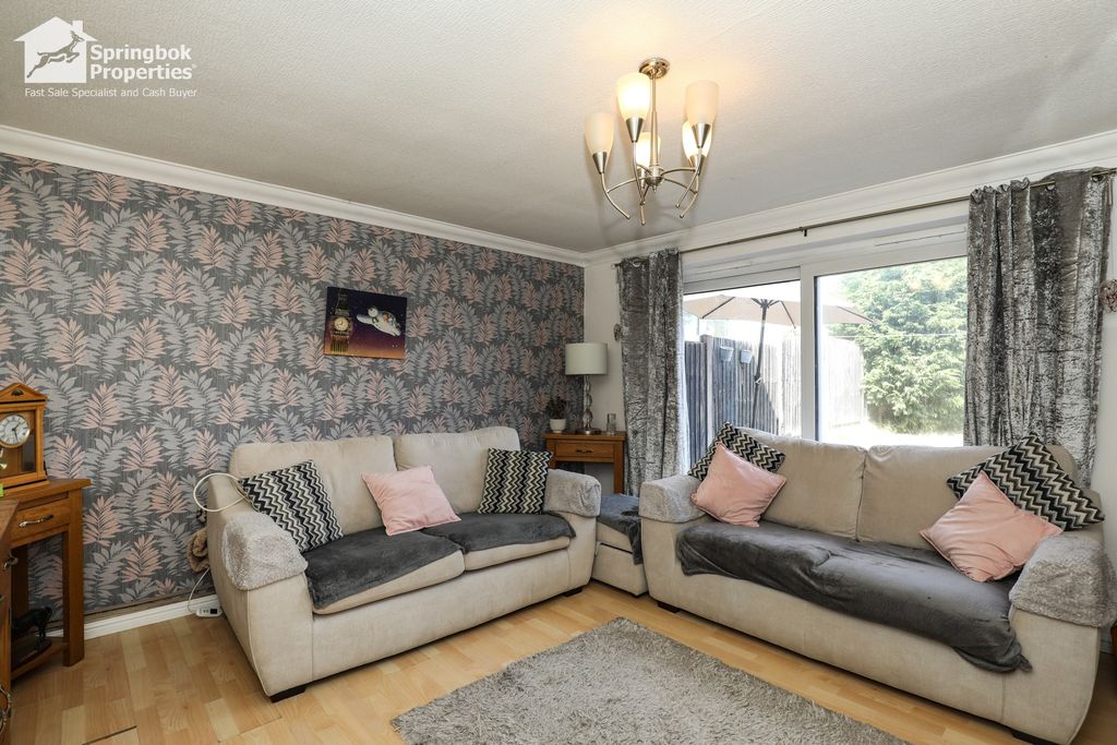 Property photo 2 of 13 1