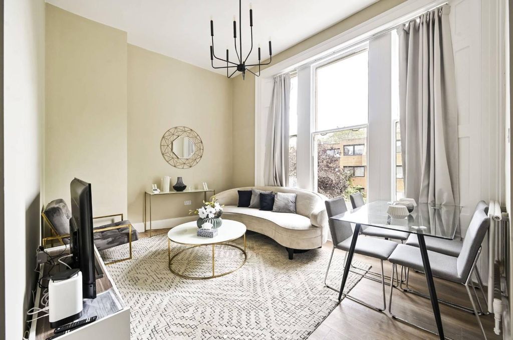 Property photo 2 of 5