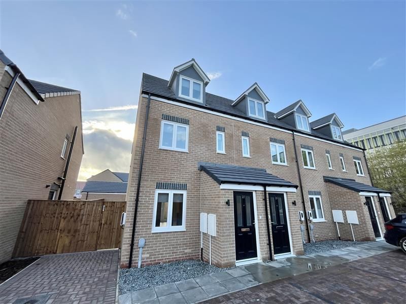 Property photo 2 of 17 1B080796-6534-4F10-A09B-27Bb2B9Ec886.Jpg