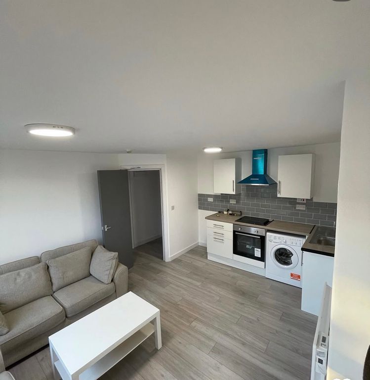 Property photo 3 of 5