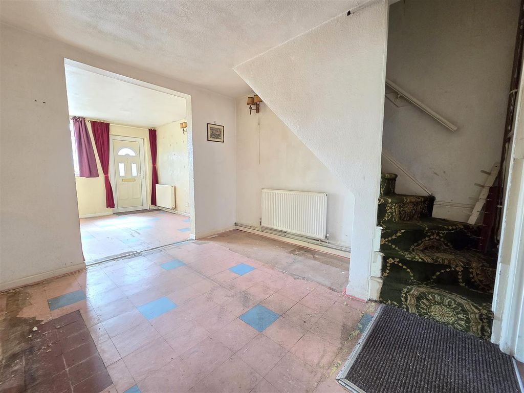 Property photo 3 of 12 Dining Room