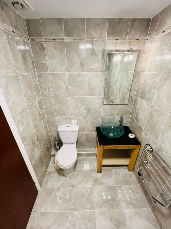 Property photo 3 of 14 En-Suite Bathroom Available 1st October (£1110)