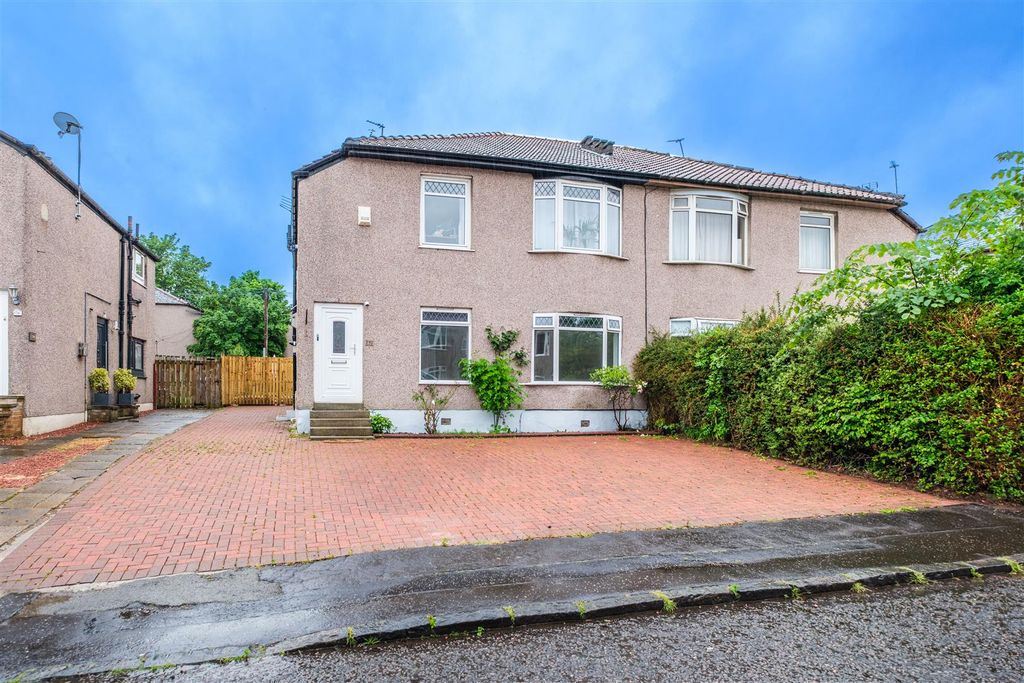 Property photo 1 of 17 Kingsbridge Drive-2.Jpg