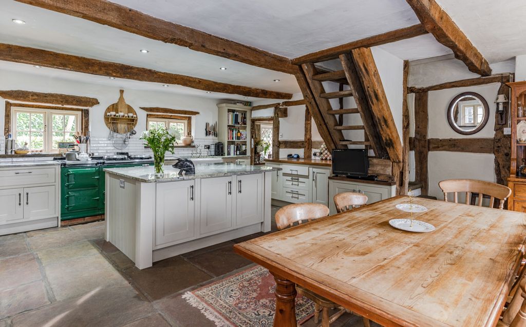 Property photo 3 of 30 4734-Hr-3