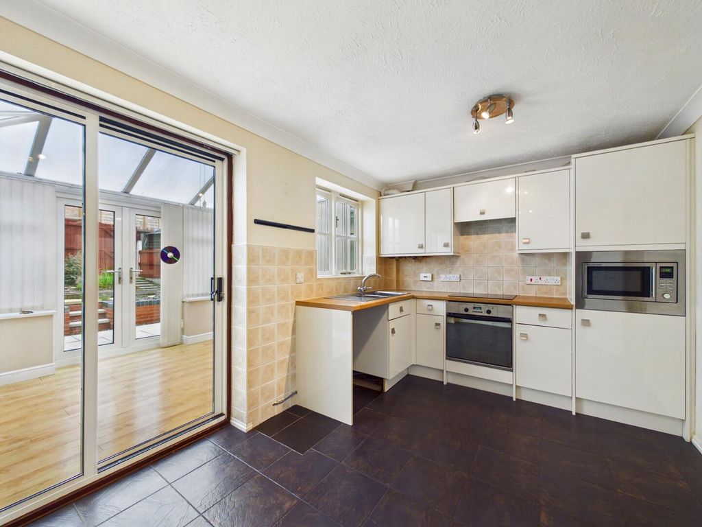 Property photo 2 of 13 Kitchen