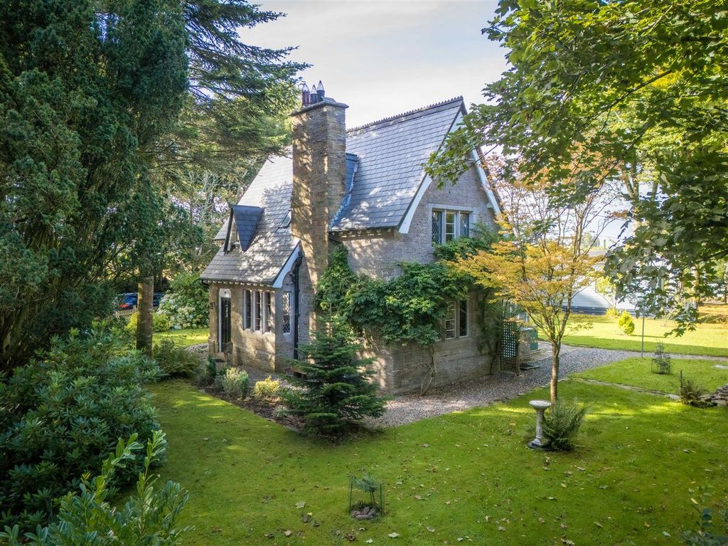 Property photo 1 of 38 Parry_Trelawne_Looe-68.Jpg