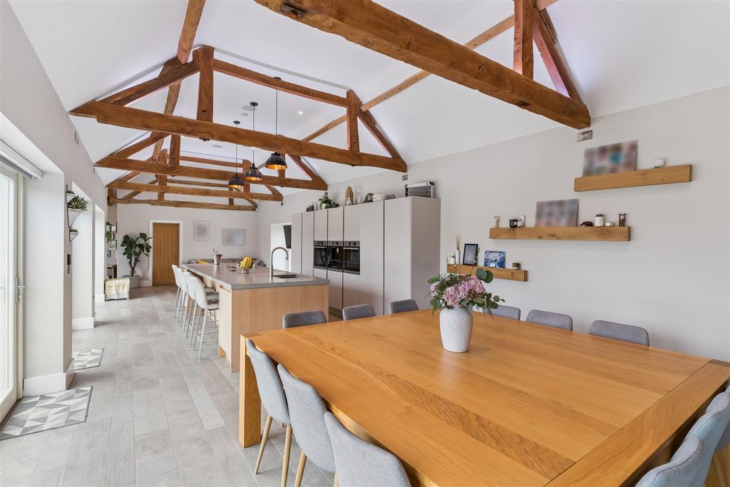 Property photo 3 of 40 Dsc00293-9c9c0B6F25A0B11896B0Aecc24B33144.Jpg