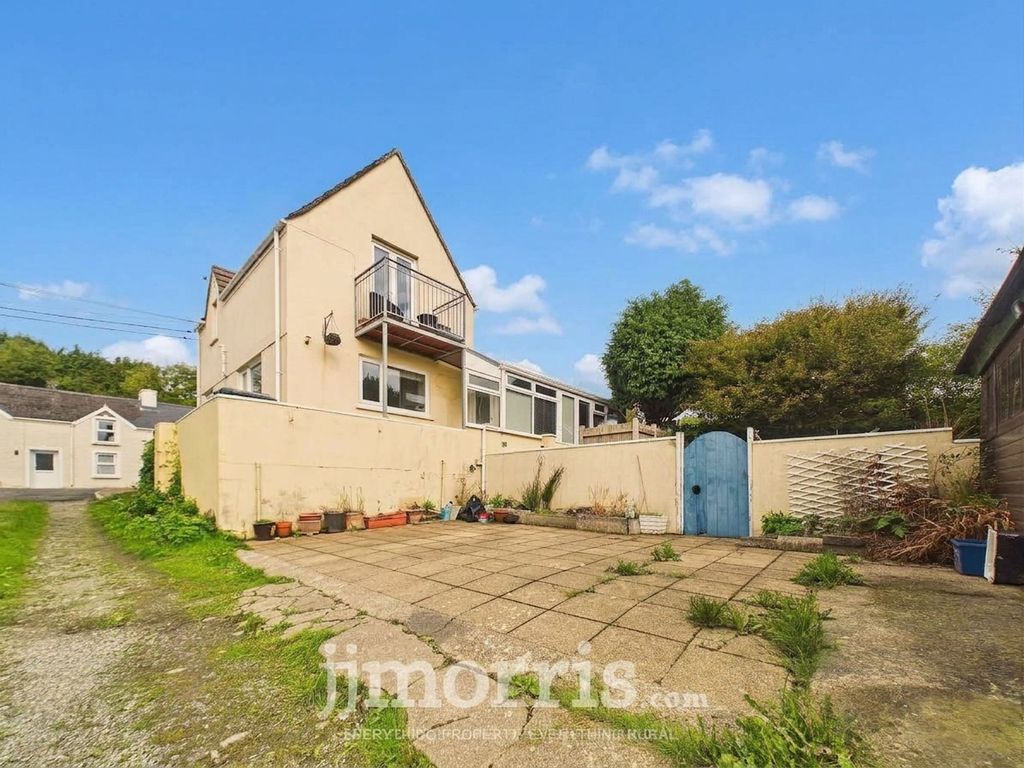 Property photo 3 of 29