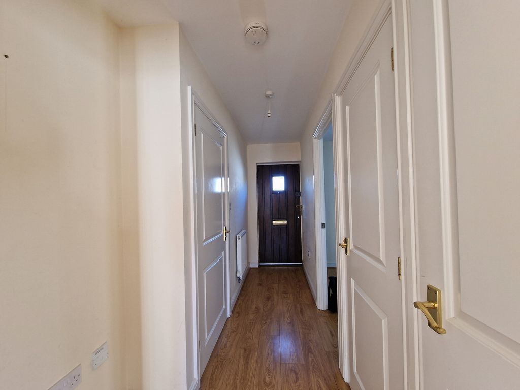 Property photo 2 of 12 Photo 9