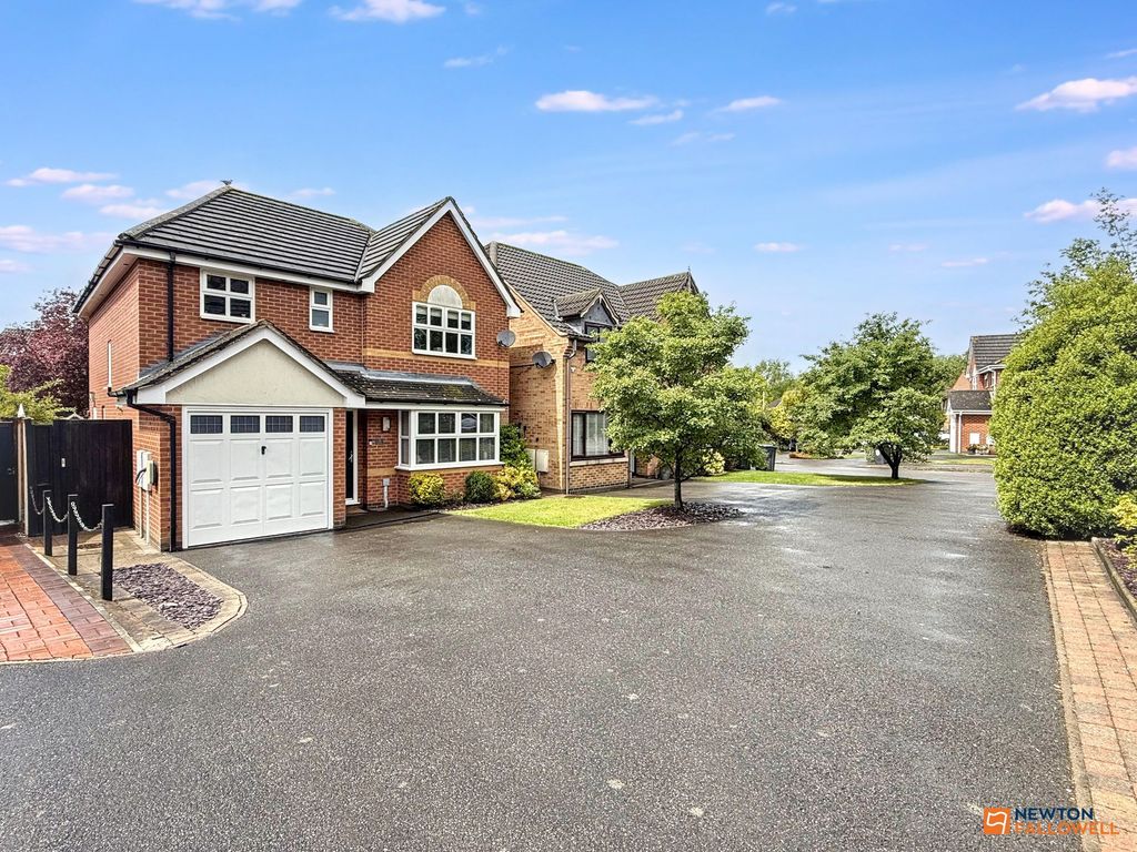 Property photo 1 of 43