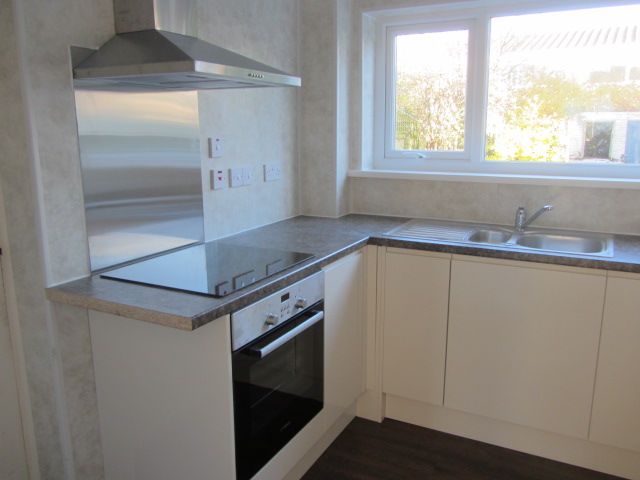 Property photo 3 of 13 Kitchen