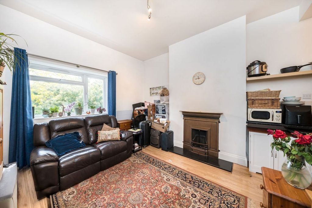 Property photo 2 of 5