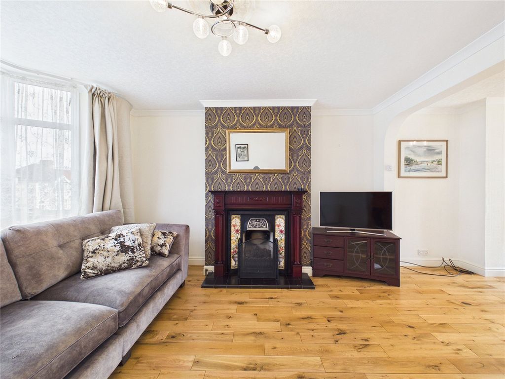 Property photo 3 of 21 Picture No. 09